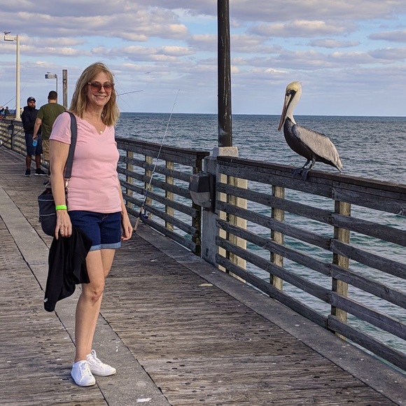 Meet Your Posher, Amy - Picture 1 of 1